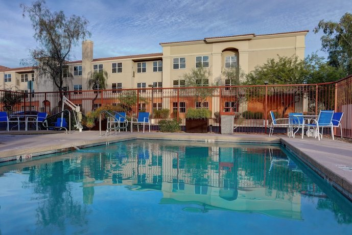 Holiday Inn Express & Suites Phoenix - Mesa West An IHG Hote